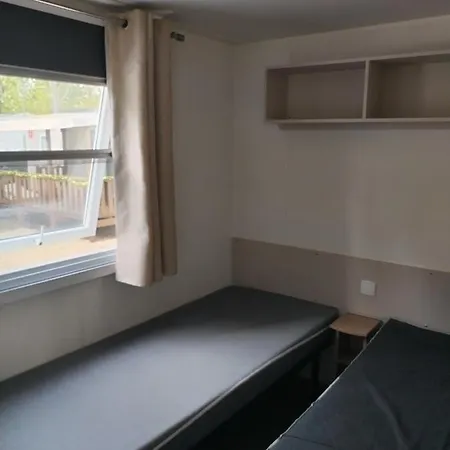 Les Sables Du Midi Camping *